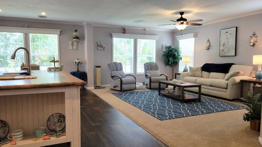 312 Siberian Cypress Circle a Winter Haven, FL Mobile or Manufactured Home for Sale